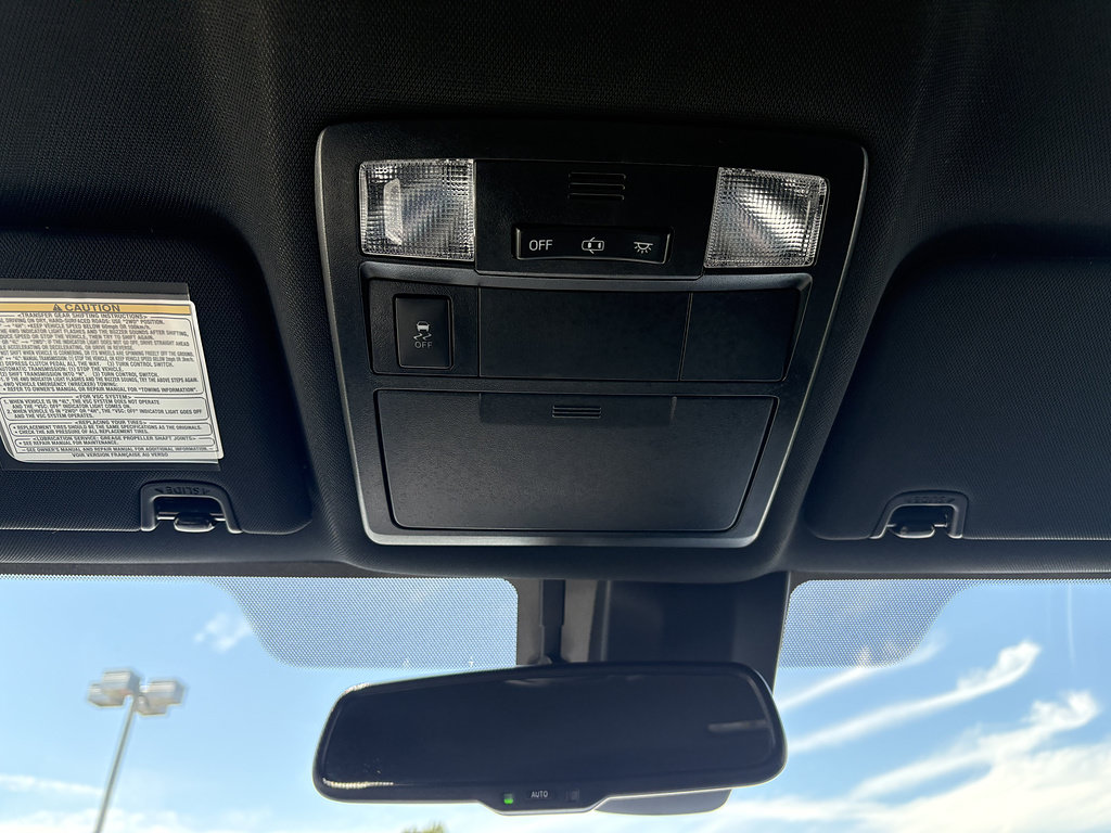 Used 2019 Toyota Tacoma TRD Sport AWD/4WD image 32