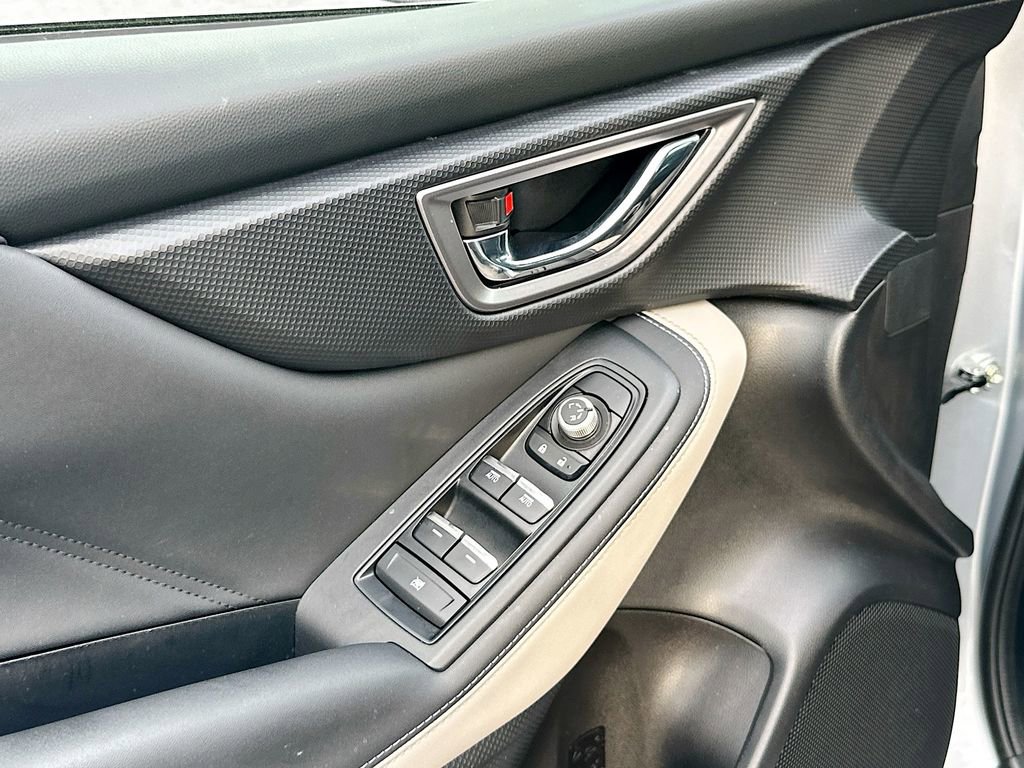 Used 2023 Subaru Forester Limited image 18