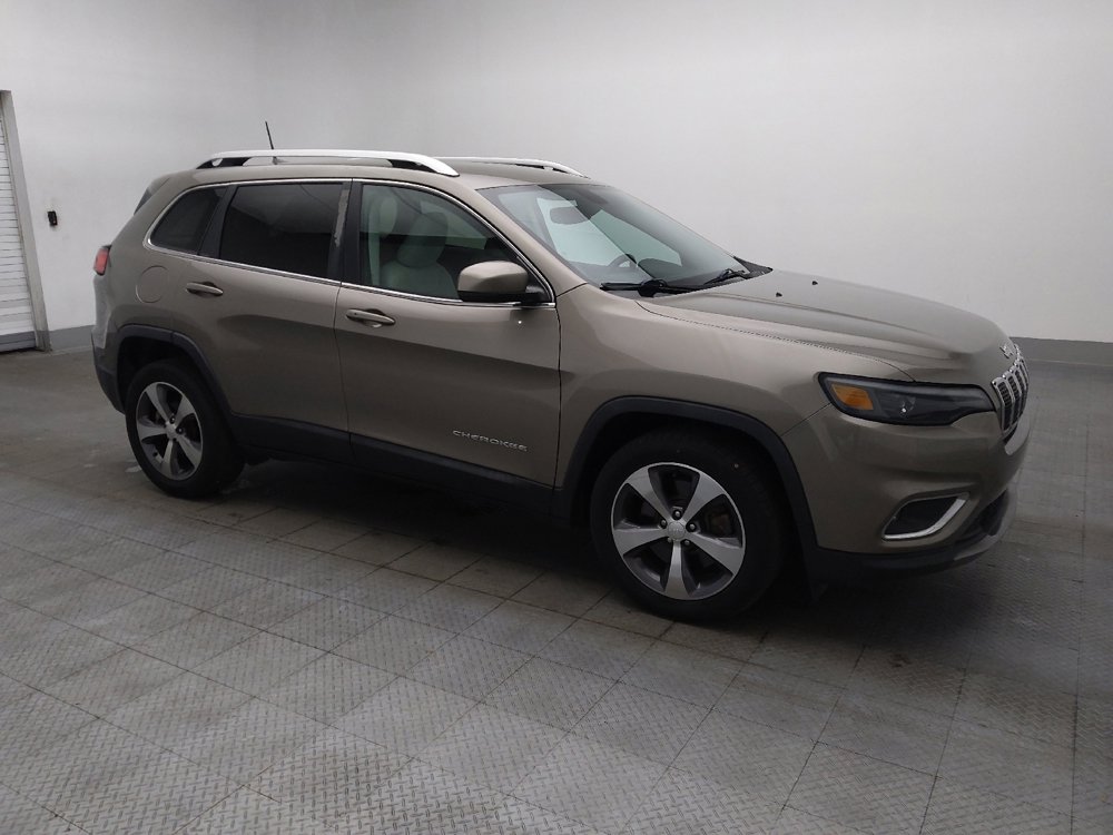 Used 2019 Jeep Cherokee Limited FWD image 11