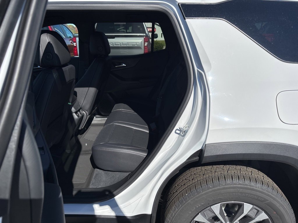 New 2026 Chevrolet Equinox LT w/ Convenience Package II image 9