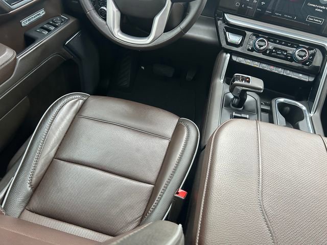Used 2023 GMC Sierra 1500 Denali w/ Technology Package AWD/4WD image 14