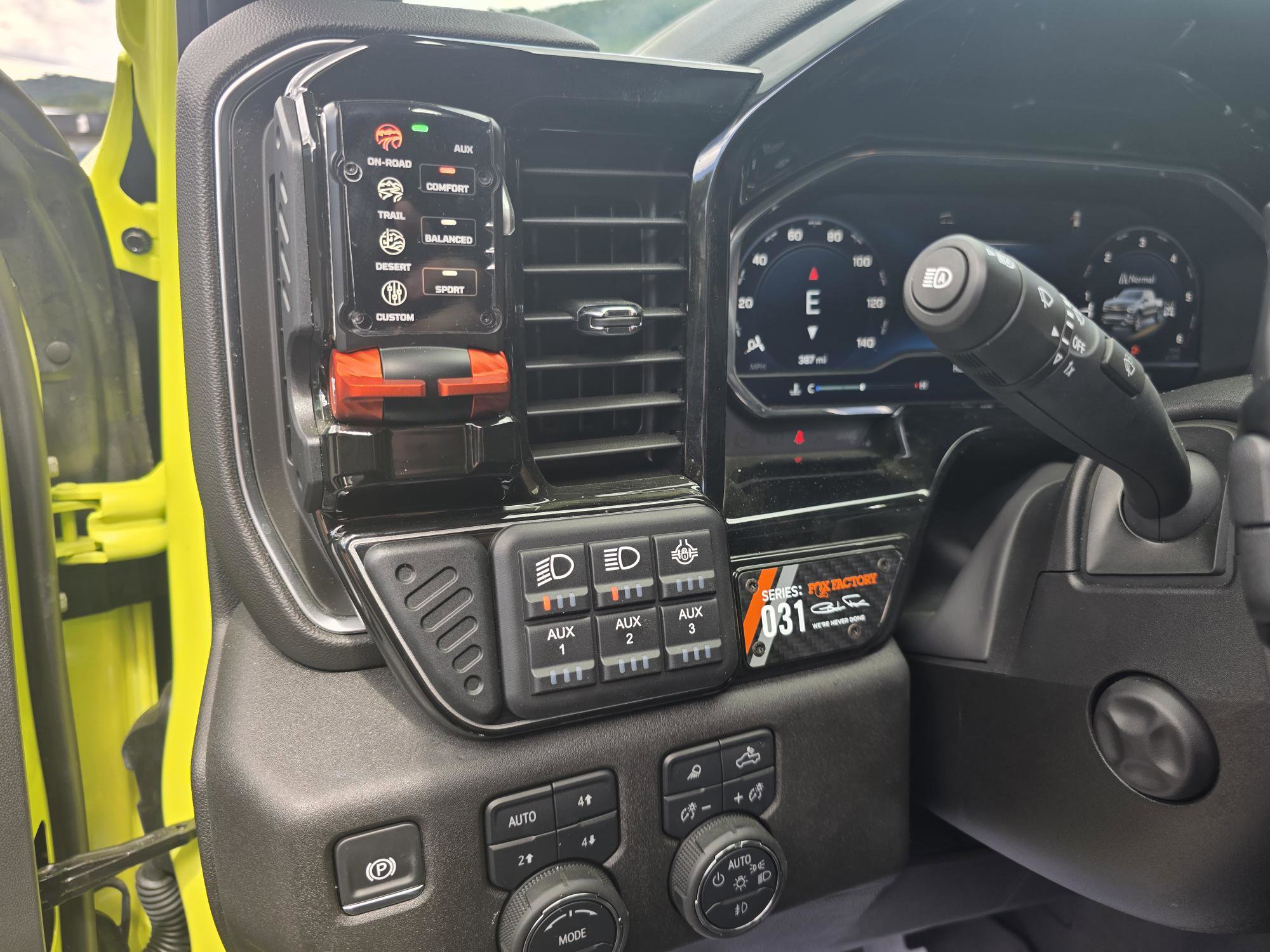 New 2025 Chevrolet Silverado 1500 LTZ w/ Technology Package image 20