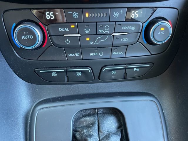 Used 2023 Ford Transit Connect XLT image 42