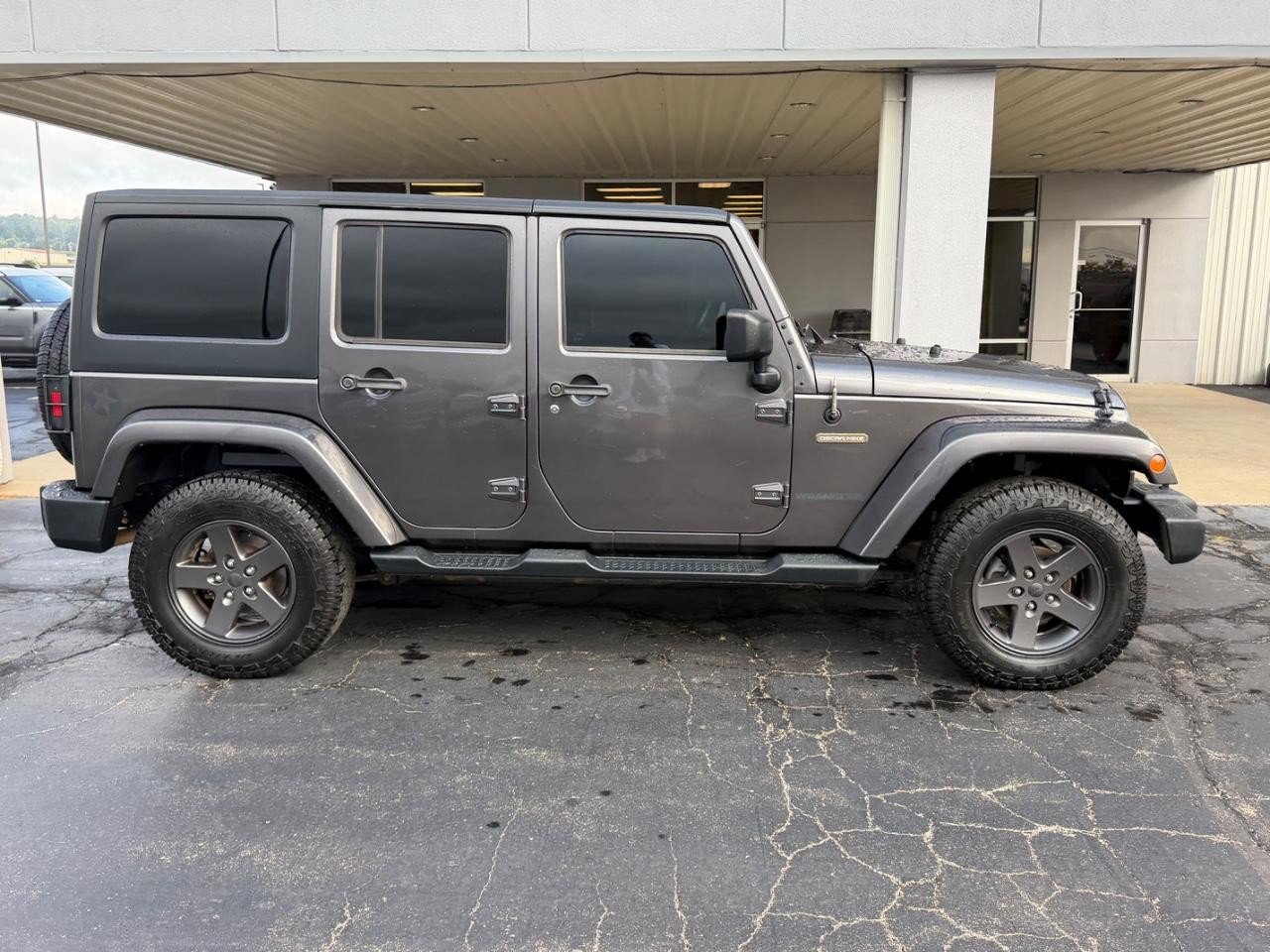 Used 2016 Jeep Wrangler Unlimited Sport AWD/4WD image 2