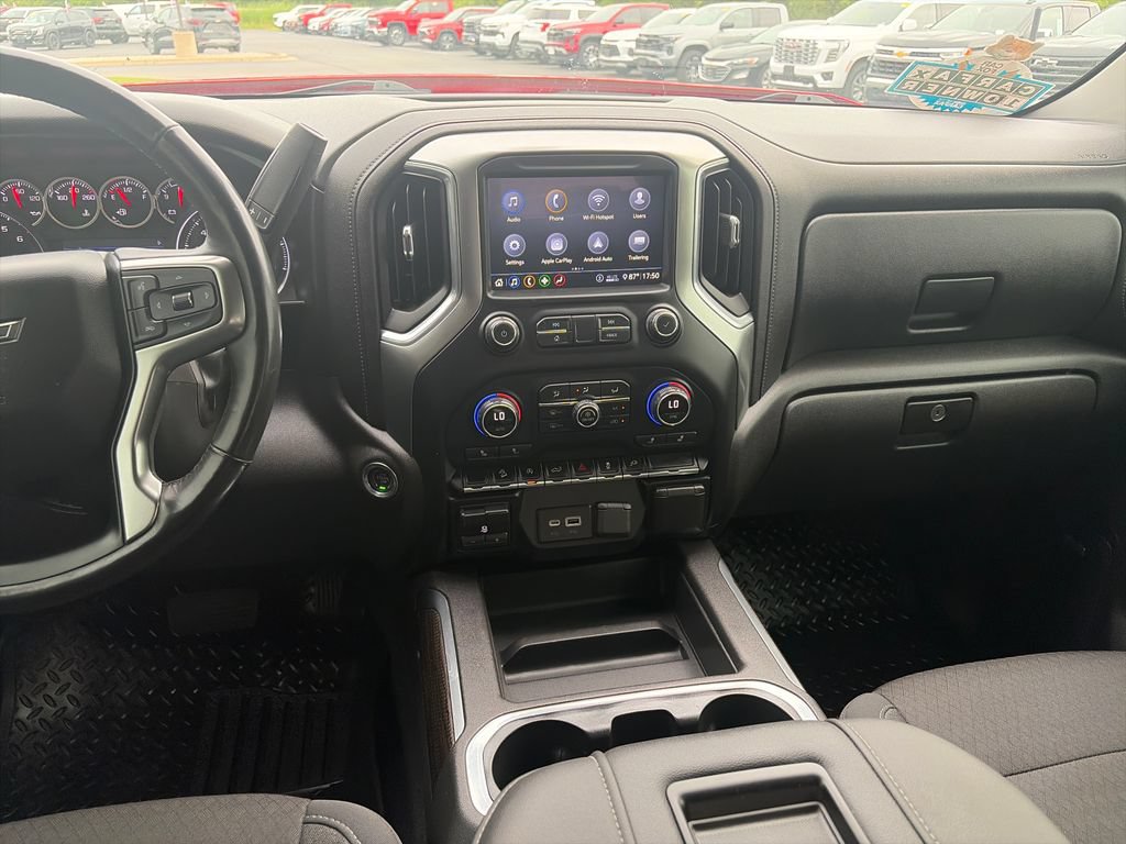 Certified 2020 Chevrolet Silverado 1500 RST AWD/4WD image 17