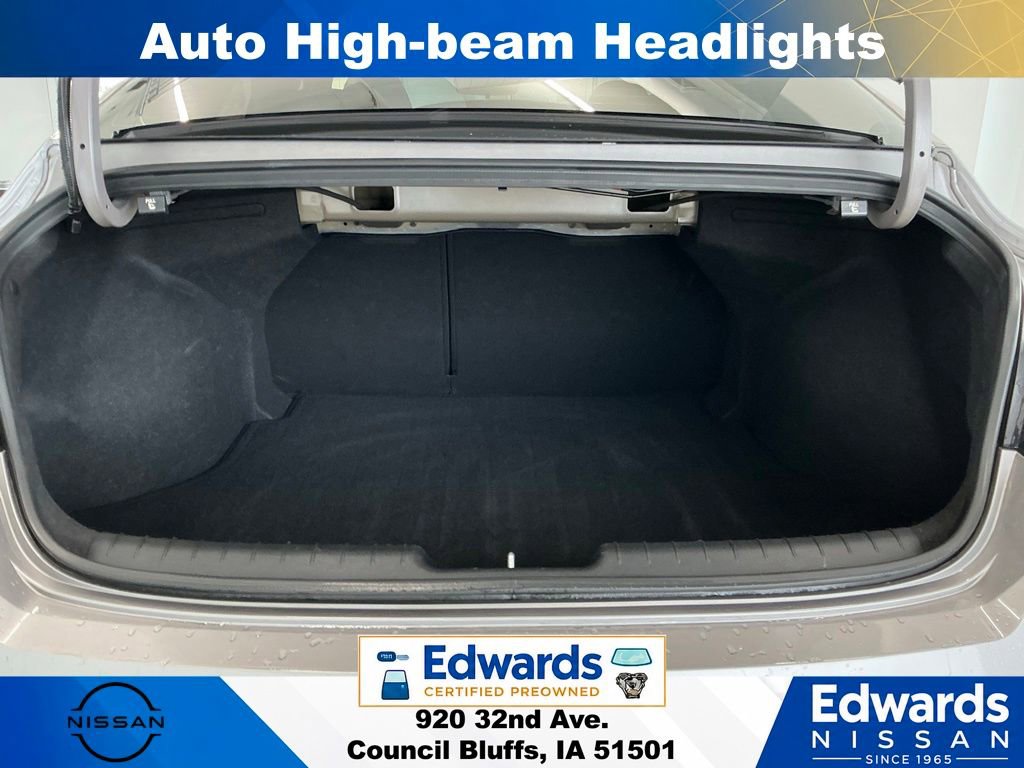 Used 2024 Hyundai Elantra SEL w/ Convenience Package FWD image 10