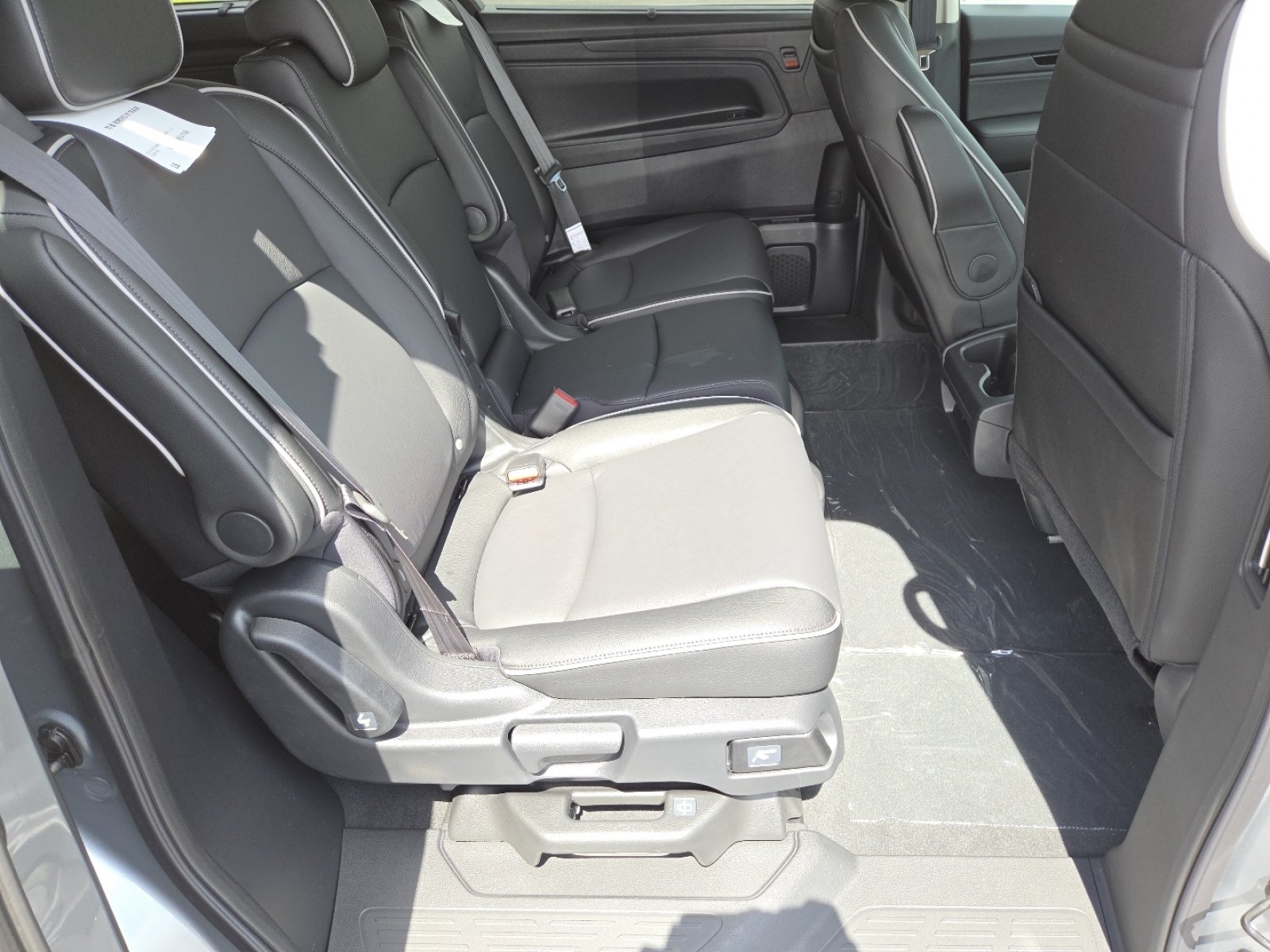 New 2026 Honda Odyssey Touring image 22