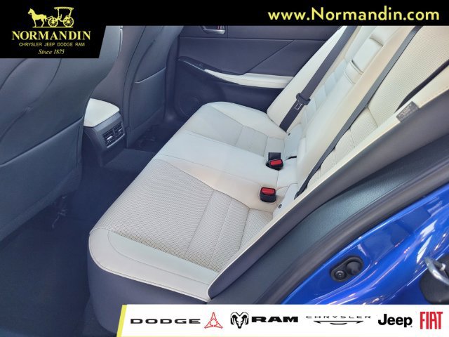 Used 2023 Lexus IS 350 F Sport w/ Navigation Package RWD image 18
