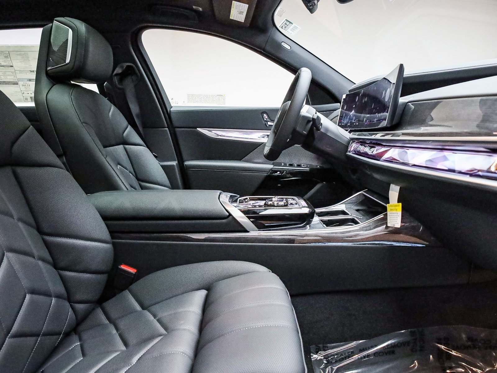 New 2026 BMW i7 eDrive50 w/ M Sport Package image 18