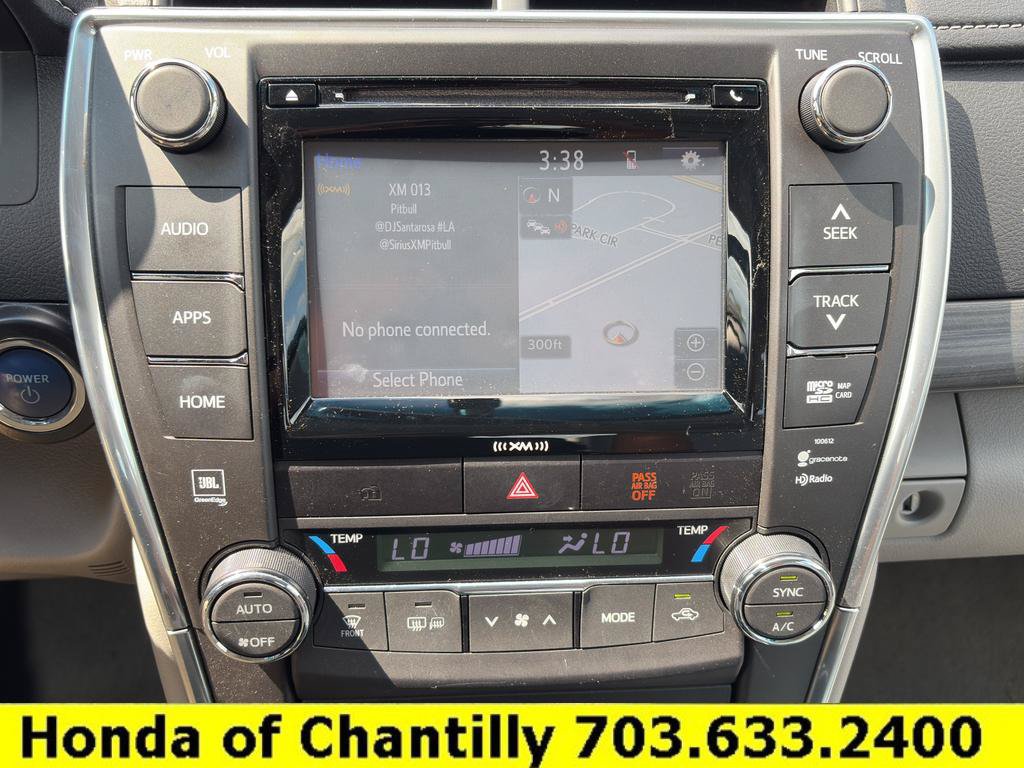 Used 2016 Toyota Camry XLE w/ Moonroof Package FWD image 16