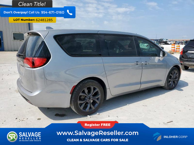 Used 2019 Chrysler Pacifica Touring Plus w/ S Appearance Package image 4
