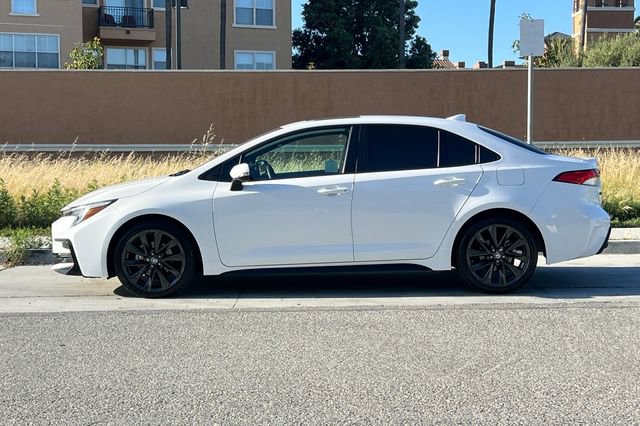 Used 2024 Toyota Corolla SE w/ SE Premium Package FWD image 7