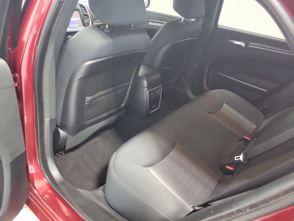 Used 2019 Chrysler 300 Touring w/ Driver Convenience Group RWD image 24
