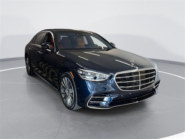 Used 2025 Mercedes-Benz S 580 4MATIC Sedan image 3