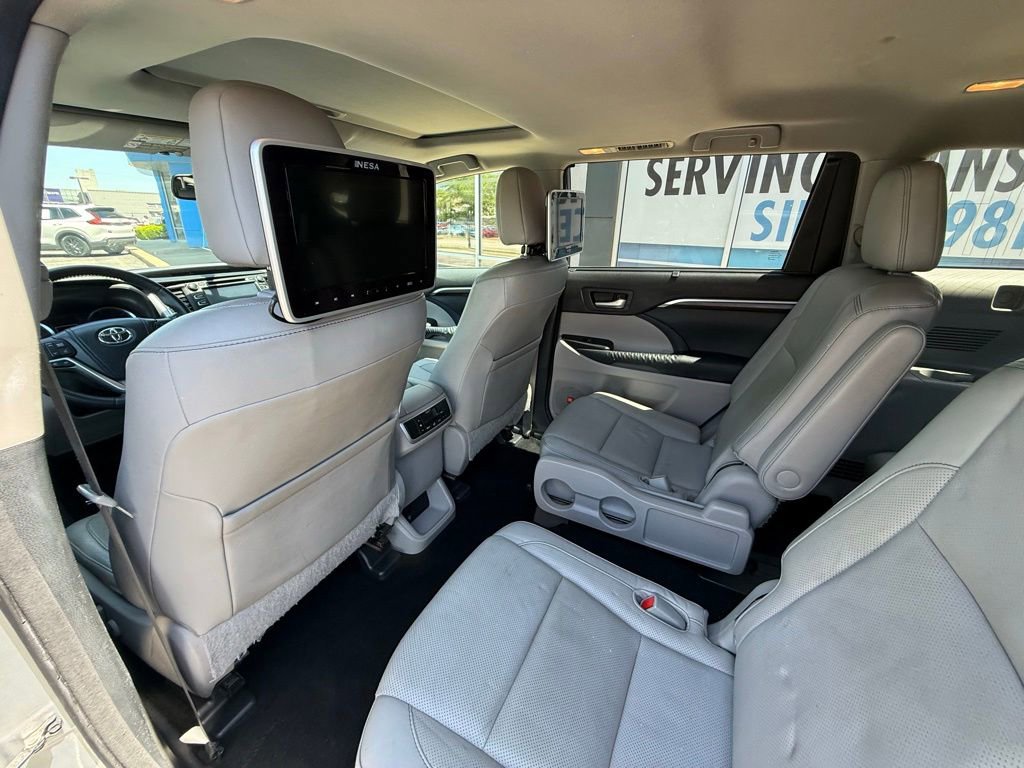 Used 2014 Toyota Highlander Limited FWD image 27