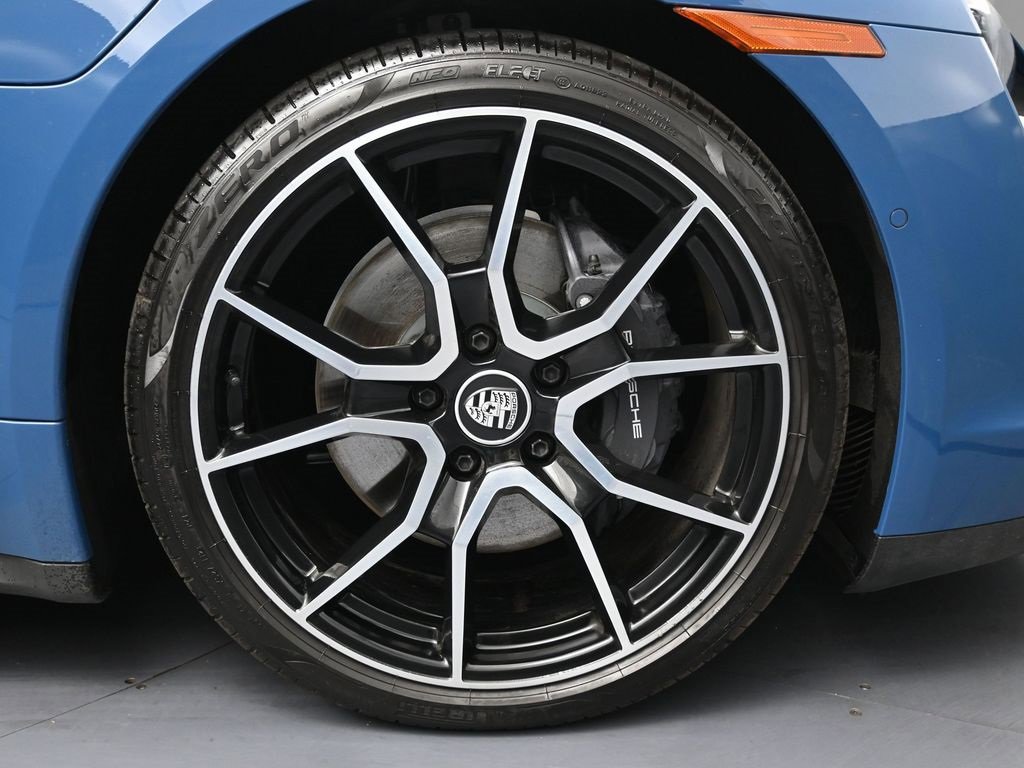 Used 2023 Porsche Taycan image 13