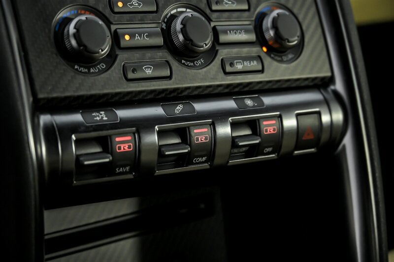 Used 2015 Nissan GT-R Premium AWD/4WD image 30