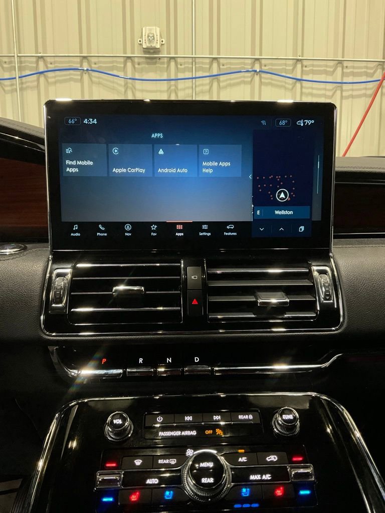 Used 2022 Lincoln Navigator L Reserve image 19