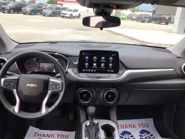 Used 2025 Chevrolet Blazer LT w/ Driver Confidence Package FWD image 15