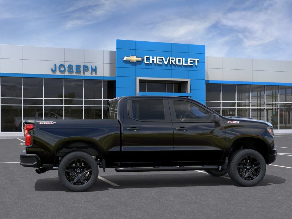 New 2026 Chevrolet Silverado 1500 Custom Trail Boss w/ Turbomax Blackout Package AWD/4WD image 5