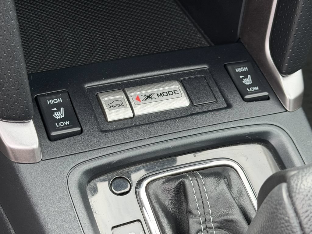 Used 2017 Subaru Forester 2.5i Touring AWD/4WD image 29