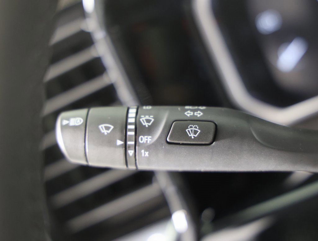 New 2026 GMC Sierra 3500 SLT w/ SLT Convenience Package image 25