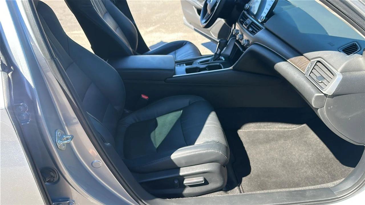 Used 2018 Honda Accord EX-L image 36