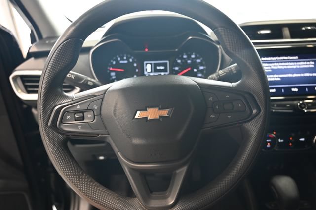 Used 2022 Chevrolet TrailBlazer LT w/ Convenience Package AWD/4WD image 22