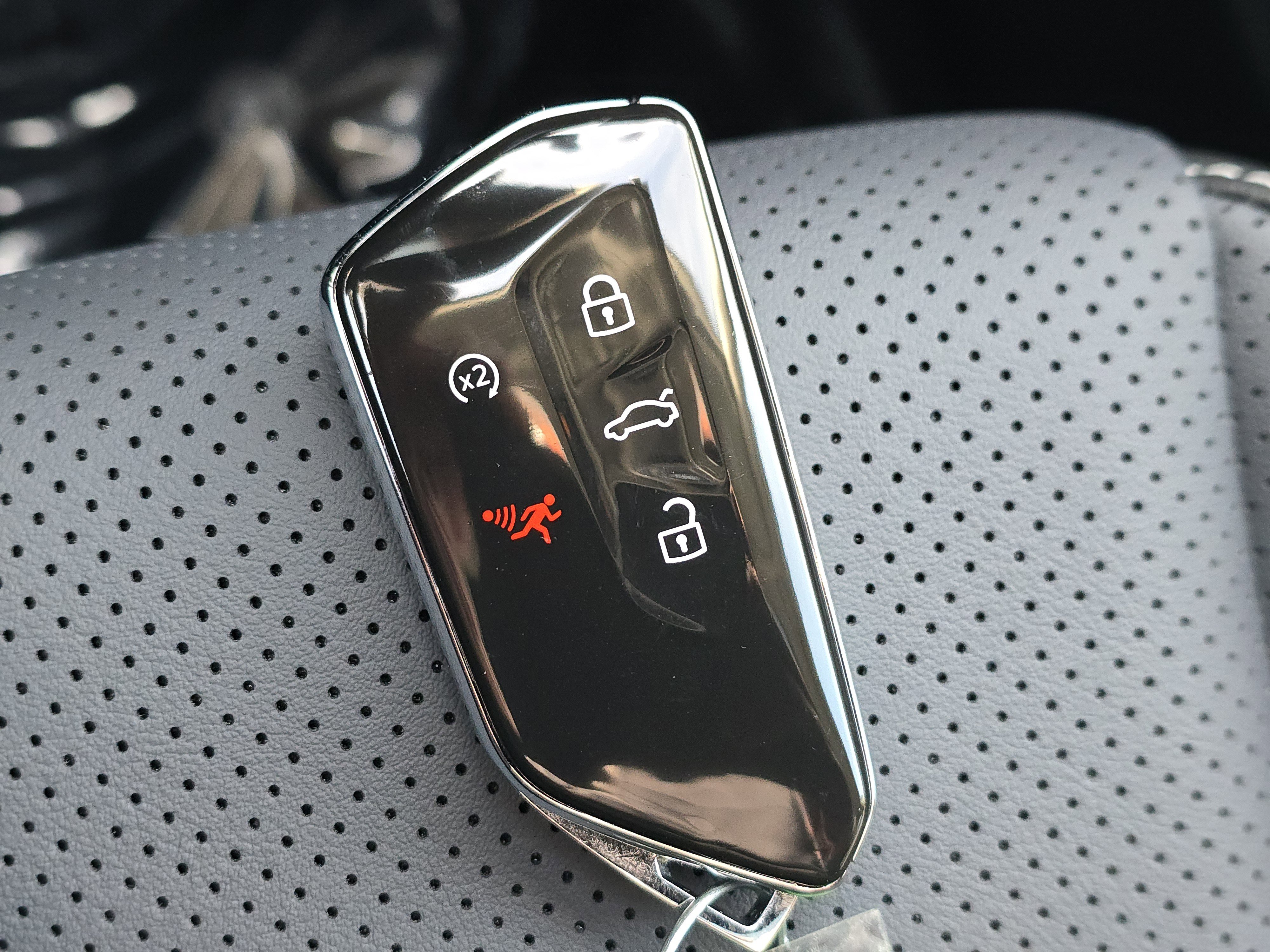 New 2026 Volkswagen Tiguan SE image 27