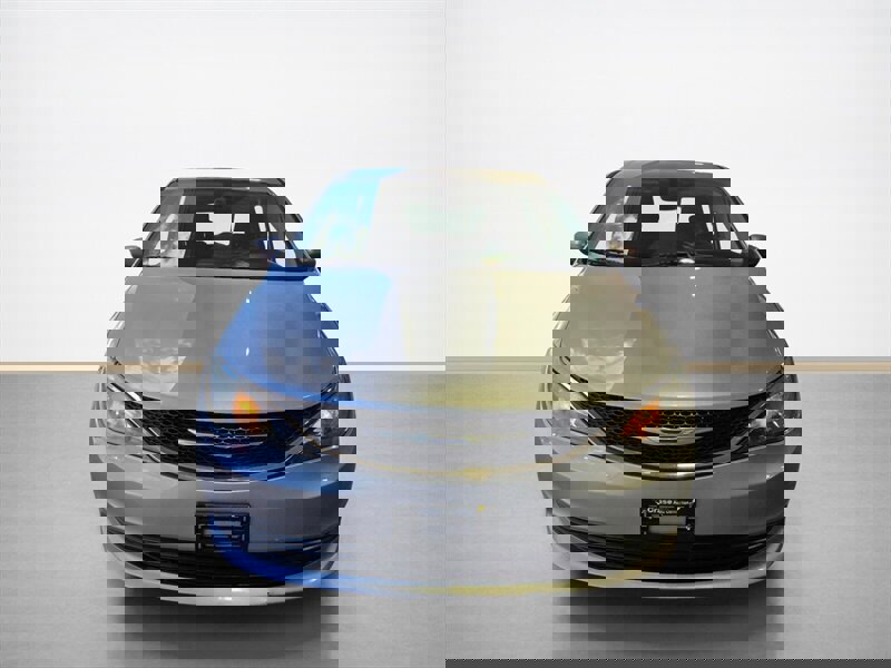 Used 2017 Chrysler Pacifica LX FWD image 9