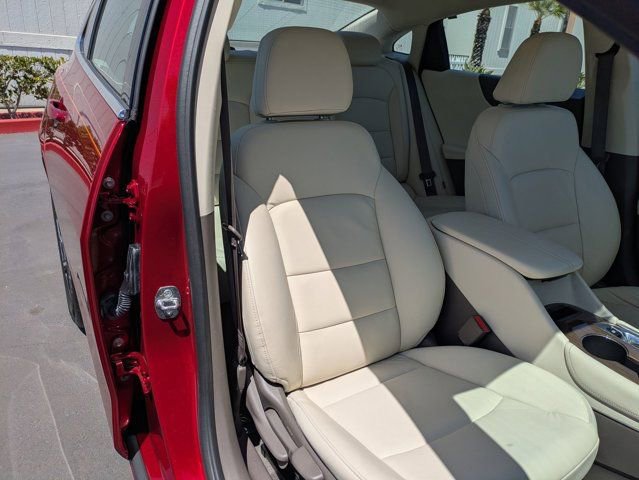 Used 2022 Chevrolet Malibu LT w/ Leather Package FWD image 33