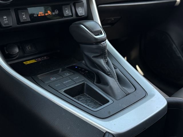 Used 2023 Toyota RAV4 XLE Premium FWD image 20