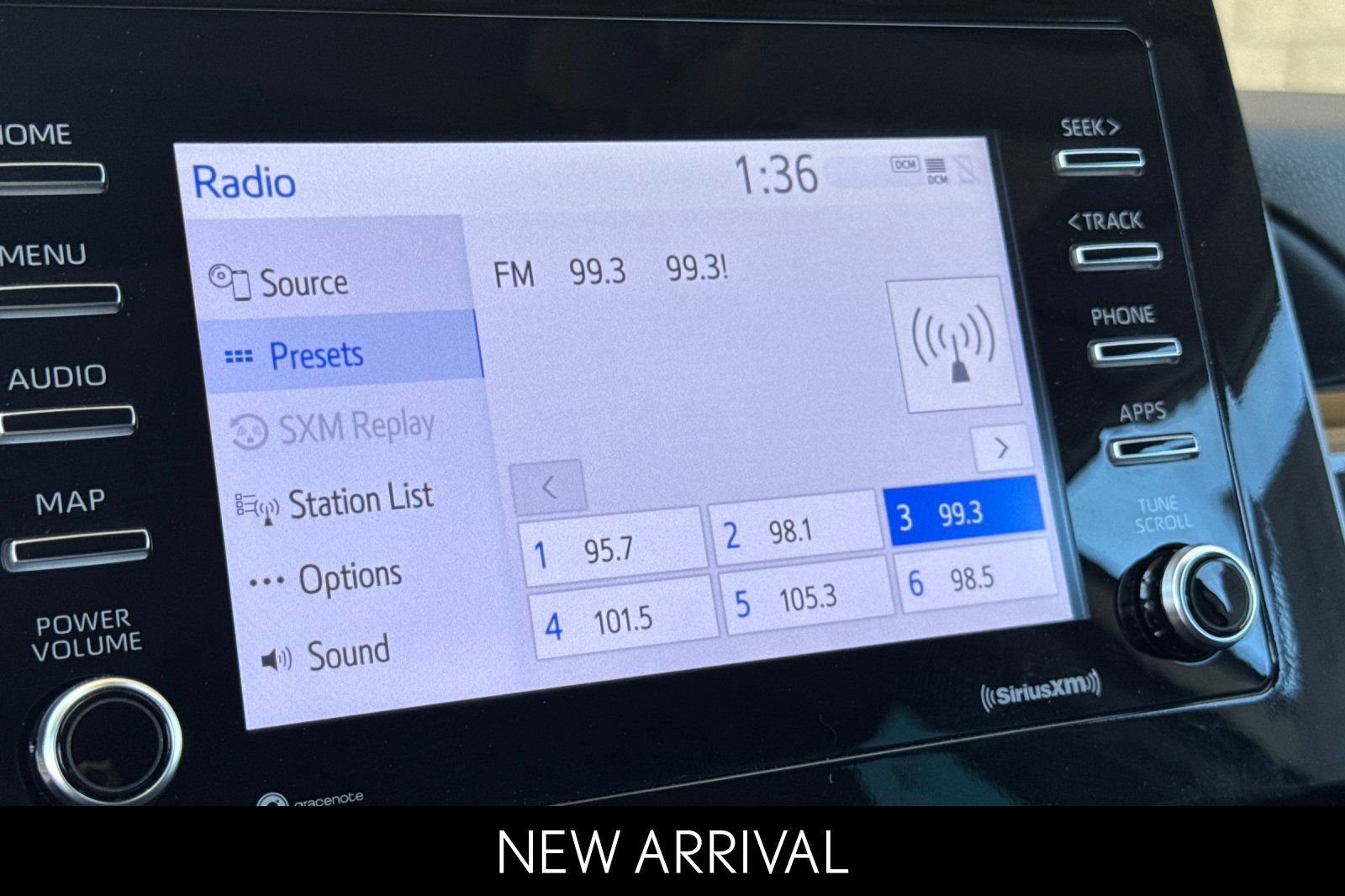 Used 2024 Toyota Camry SE w/ Convenience Package image 20