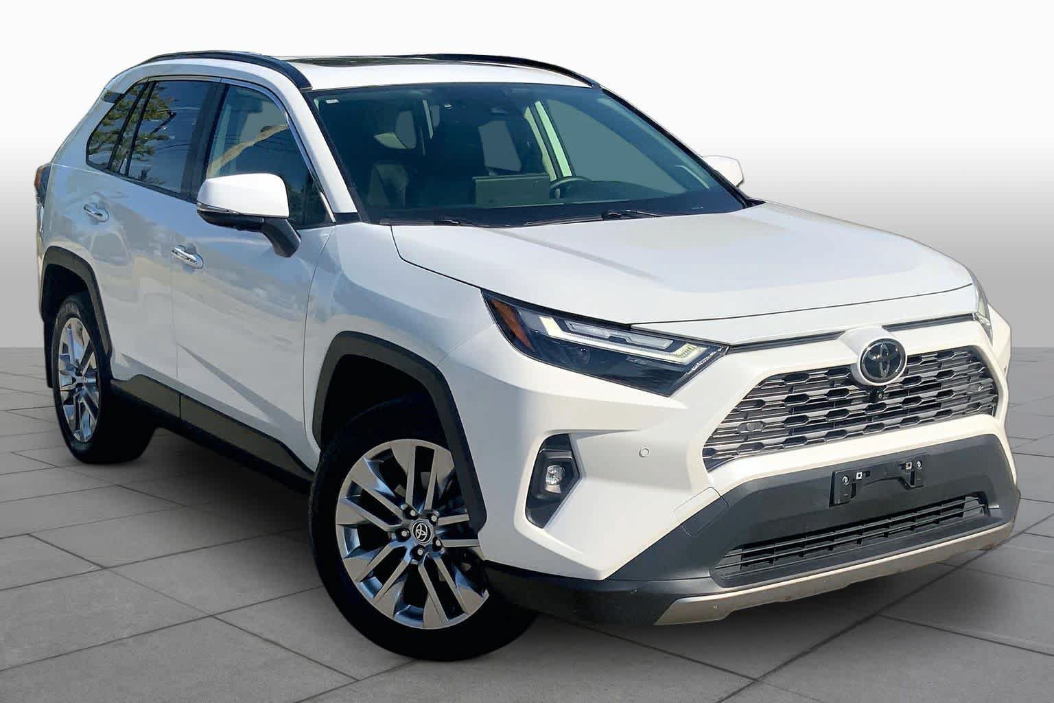 Used 2023 Toyota RAV4 Limited AWD/4WD image 3