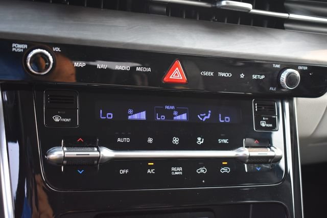 Certified 2023 Kia Carnival EX FWD image 28