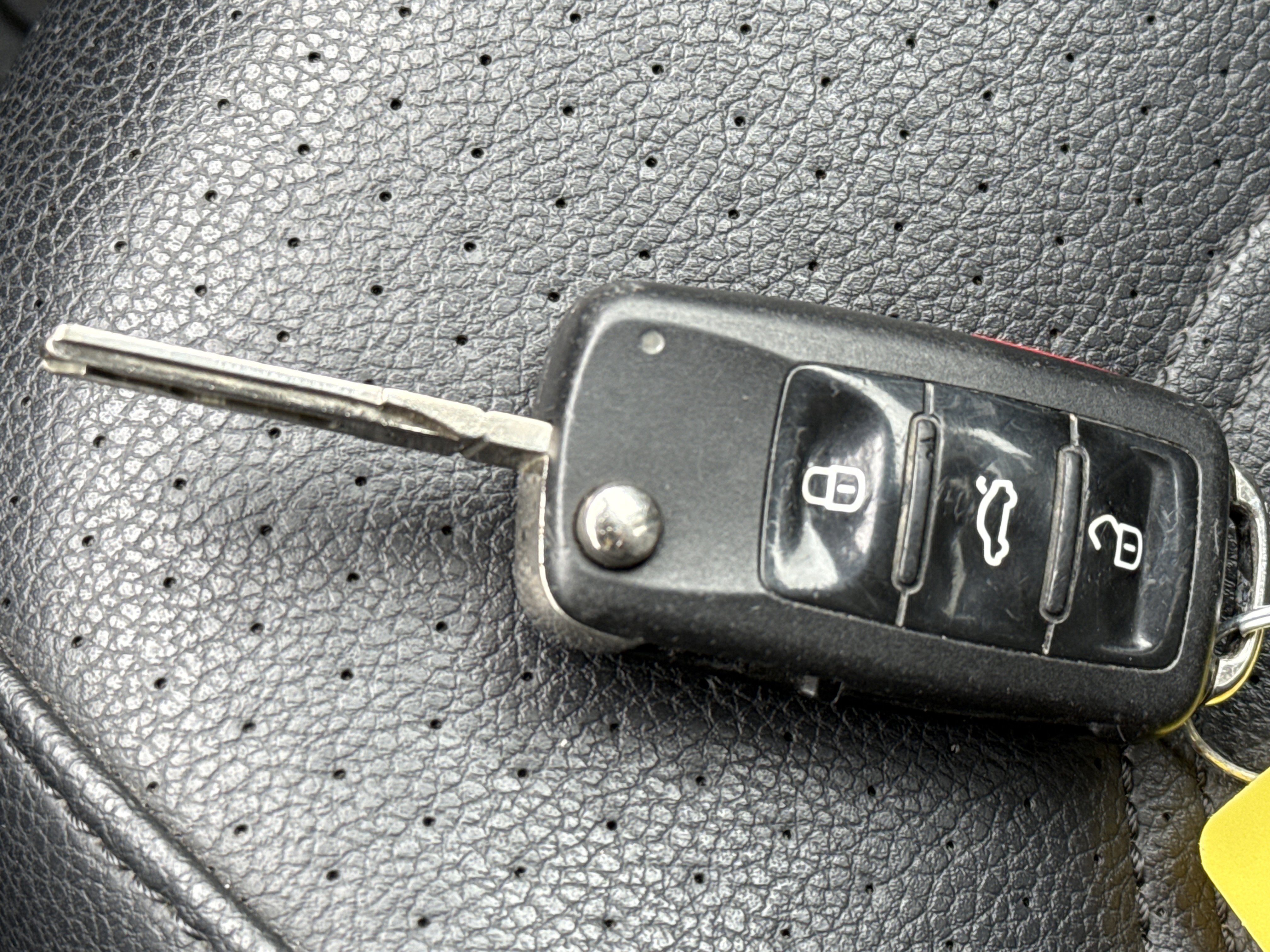 Used 2017 Volkswagen Passat 1.8T R-Line FWD image 28