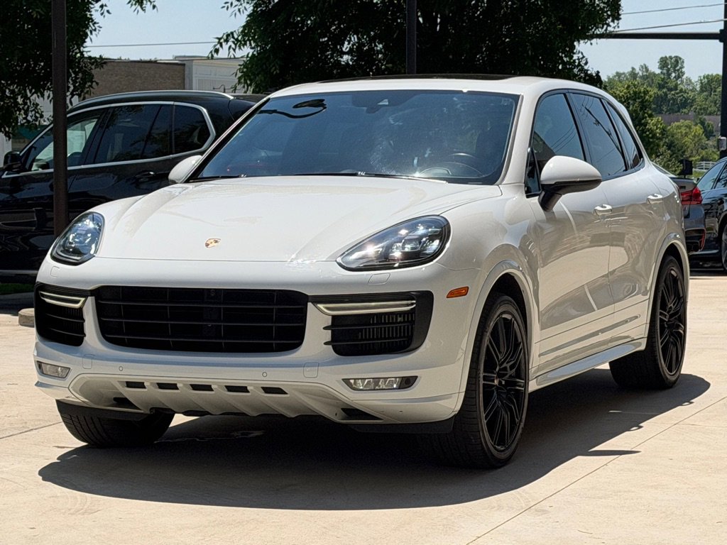 Used 2016 Porsche Cayenne GTS AWD/4WD image 10