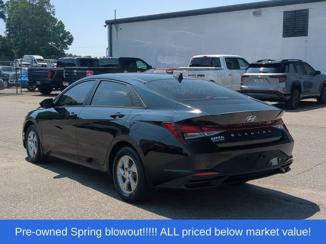 Used 2023 Hyundai Elantra SE FWD image 11