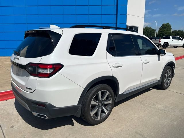 Used 2023 Honda Pilot Touring image 5