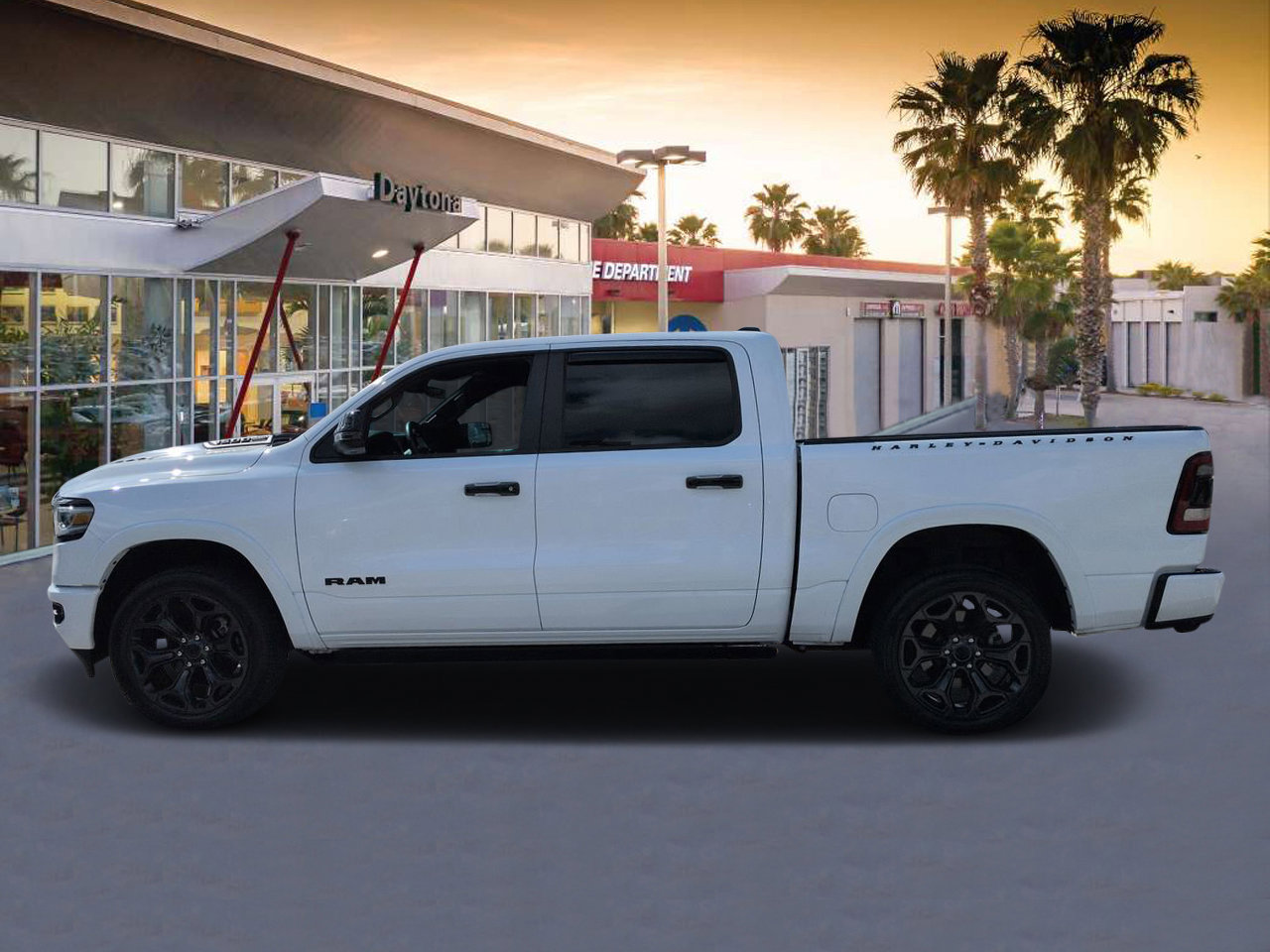 Used 2023 RAM 1500 Limited AWD/4WD image 6