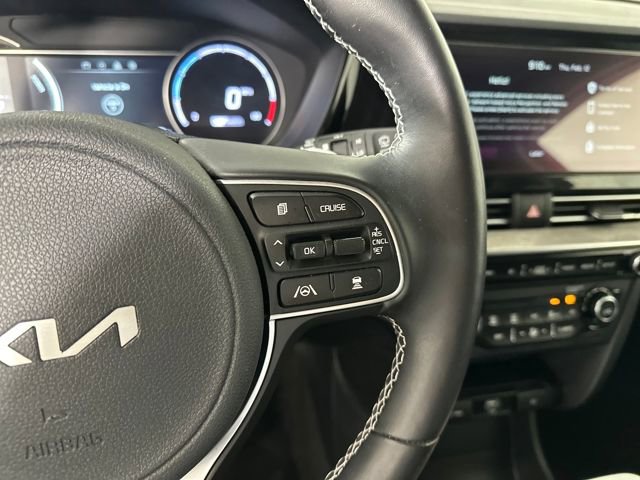 Used 2022 Kia Niro EX w/ Cold Weather Package image 16