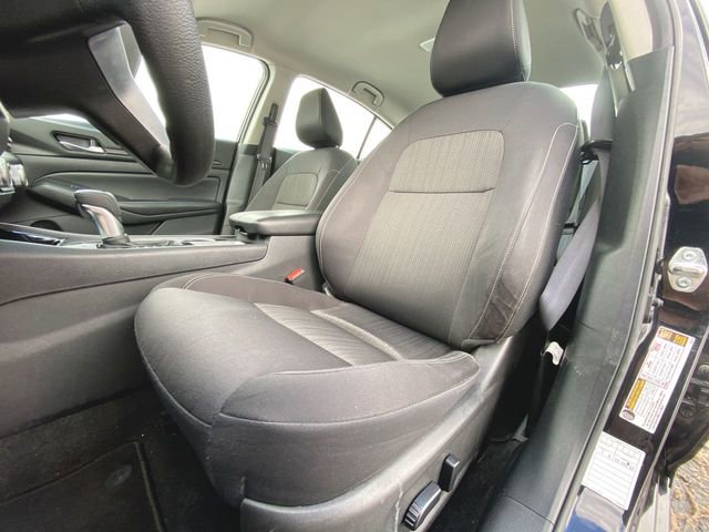 Used 2024 Nissan Altima 2.5 SV image 18