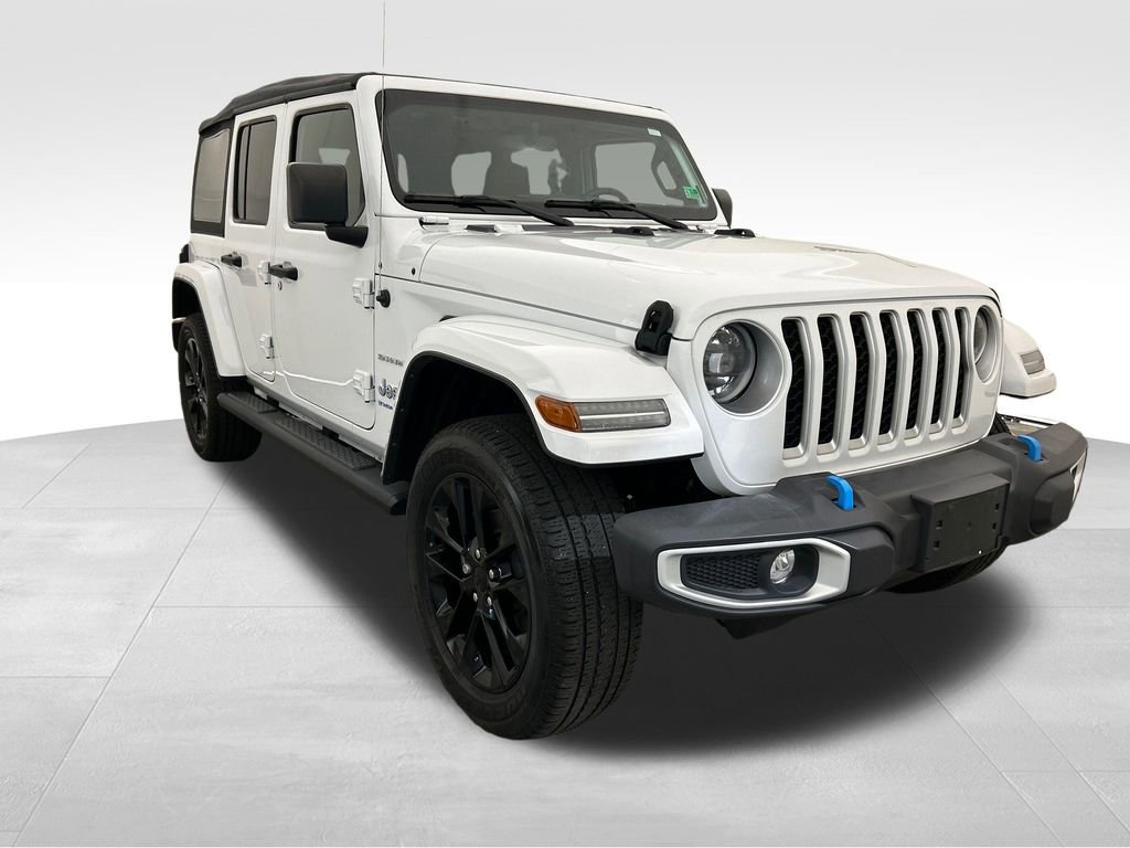 Used 2023 Jeep Wrangler Unlimited Sahara w/ Cold Weather Group image 8