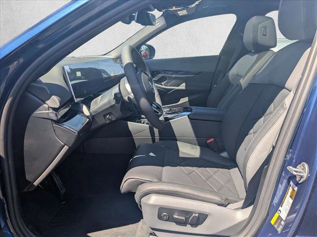 New 2026 BMW 550e xDrive AWD/4WD image 4