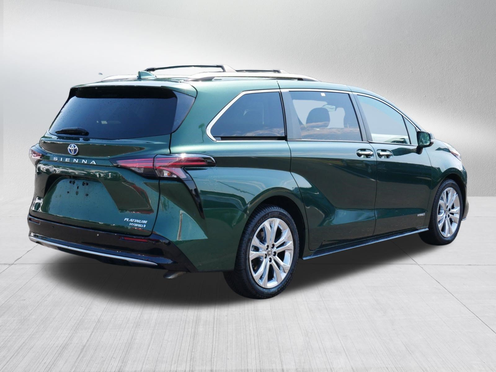 Certified 2021 Toyota Sienna Platinum FWD image 5