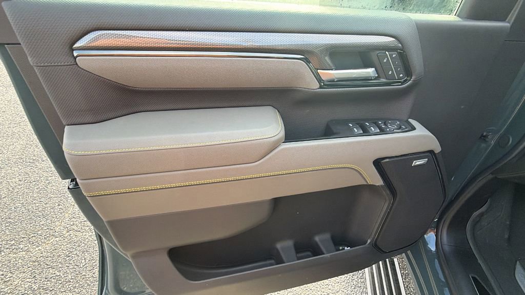 New 2026 Chevrolet Silverado 2500 ZR2 w/ LPO, Dark Essentials Package image 11