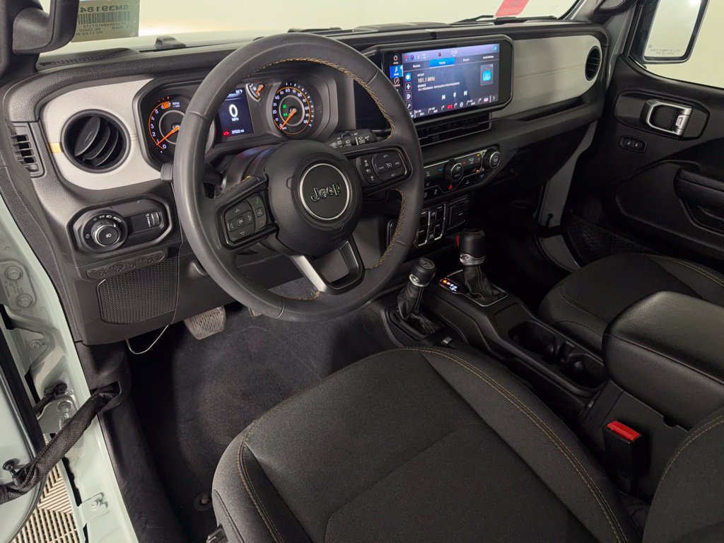 Used 2024 Jeep Wrangler Unlimited Sport AWD/4WD image 12