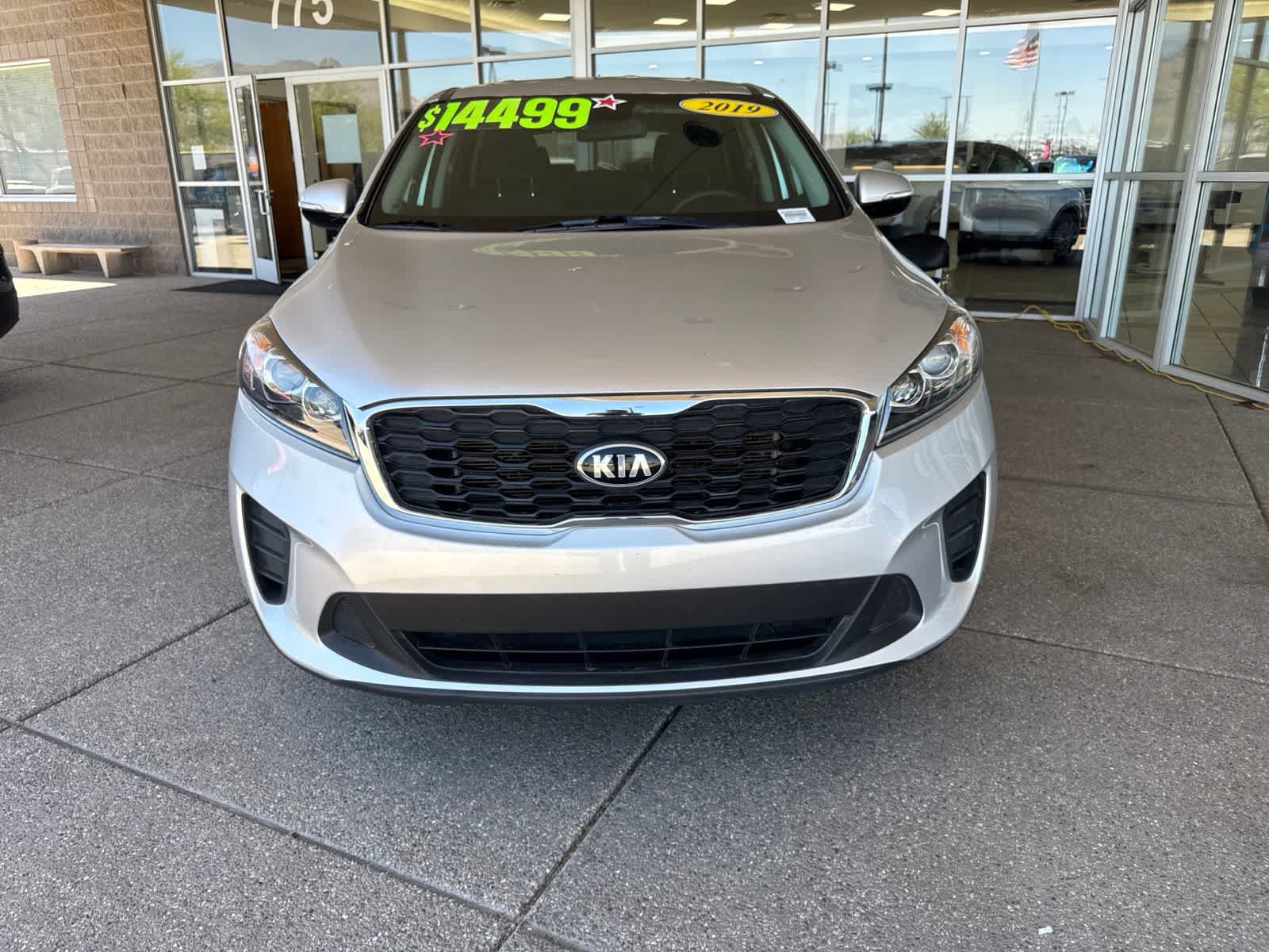 Used 2019 Kia Sorento FWD V6 image 8