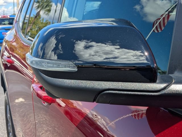 New 2025 GMC Acadia Elevation FWD image 9