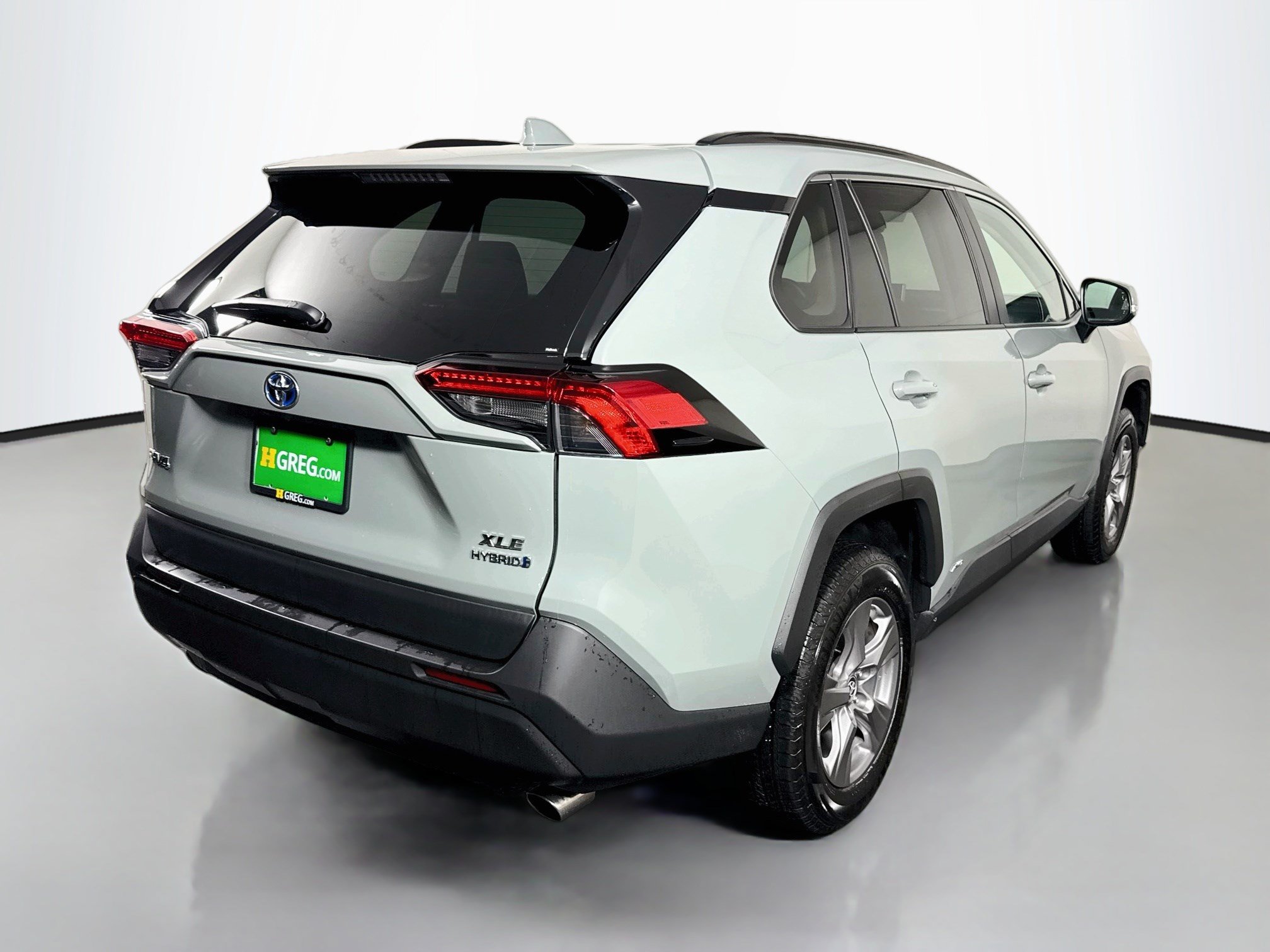Used 2023 Toyota RAV4 XLE w/ Convenience Package AWD/4WD image 10